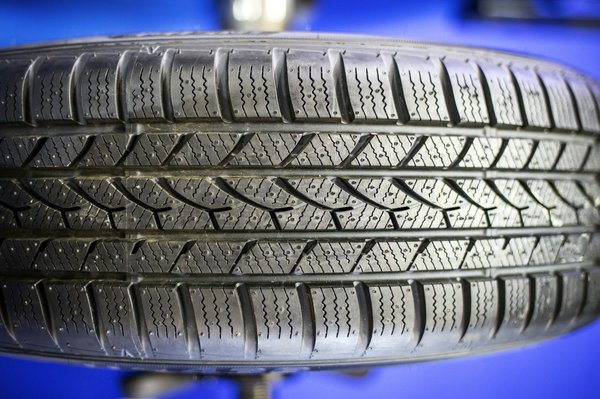 Découvrez les pneus falken : performance et sécurité assurées